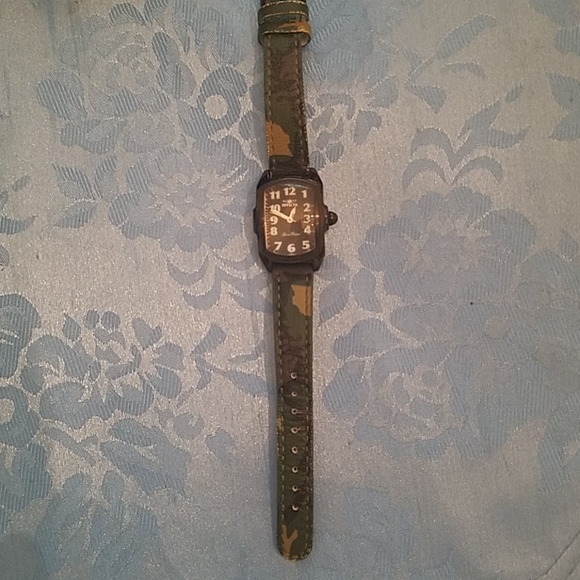 REDUCED***Invicta Womans Watch Set-Special Edition - Picture 2 of 4